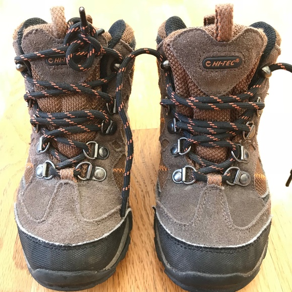 heavy duty hiking boots